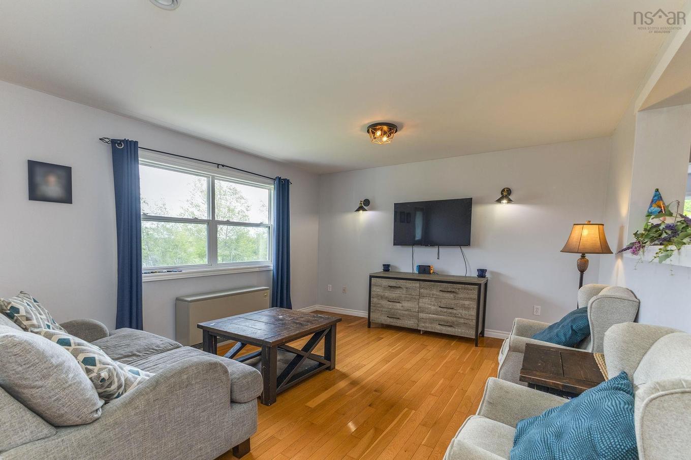 1636 Porter'S Lane, Westville, NS - Indoor Photo Showing Living Room
