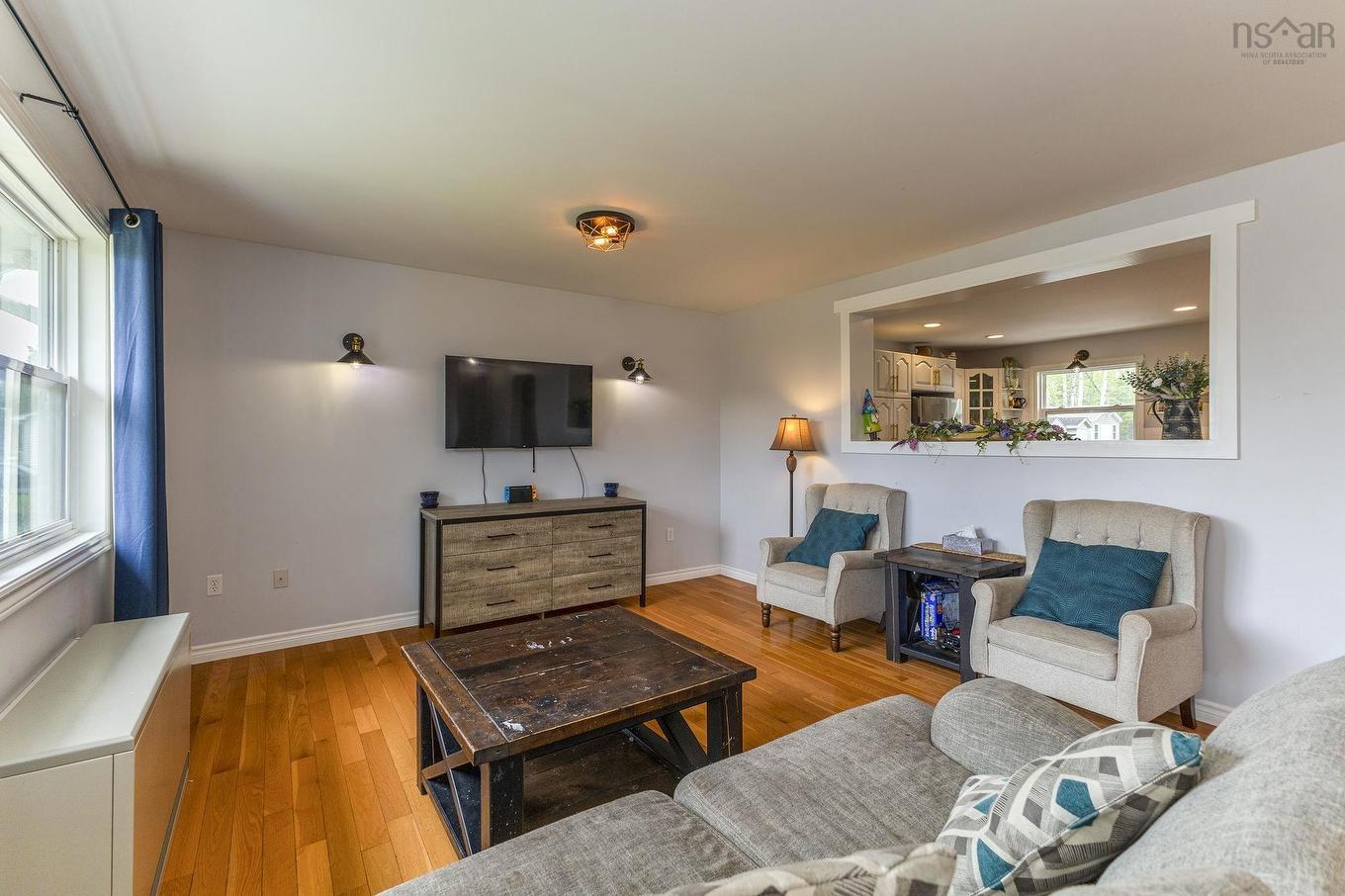 1636 Porter'S Lane, Westville, NS - Indoor Photo Showing Living Room
