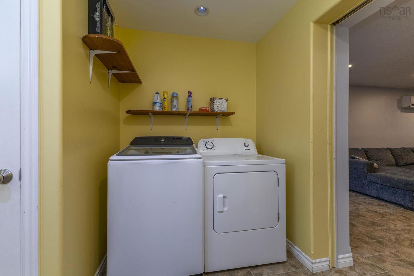 1636 Porter'S Lane, Westville, NS - Indoor Photo Showing Laundry Room