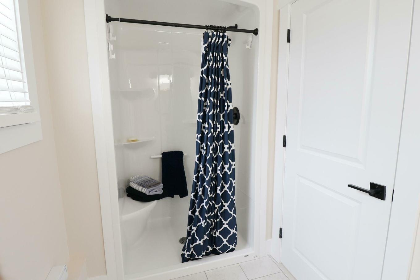 8 Keaton Drive, Charlottetown, PE - Indoor Photo Showing Bathroom