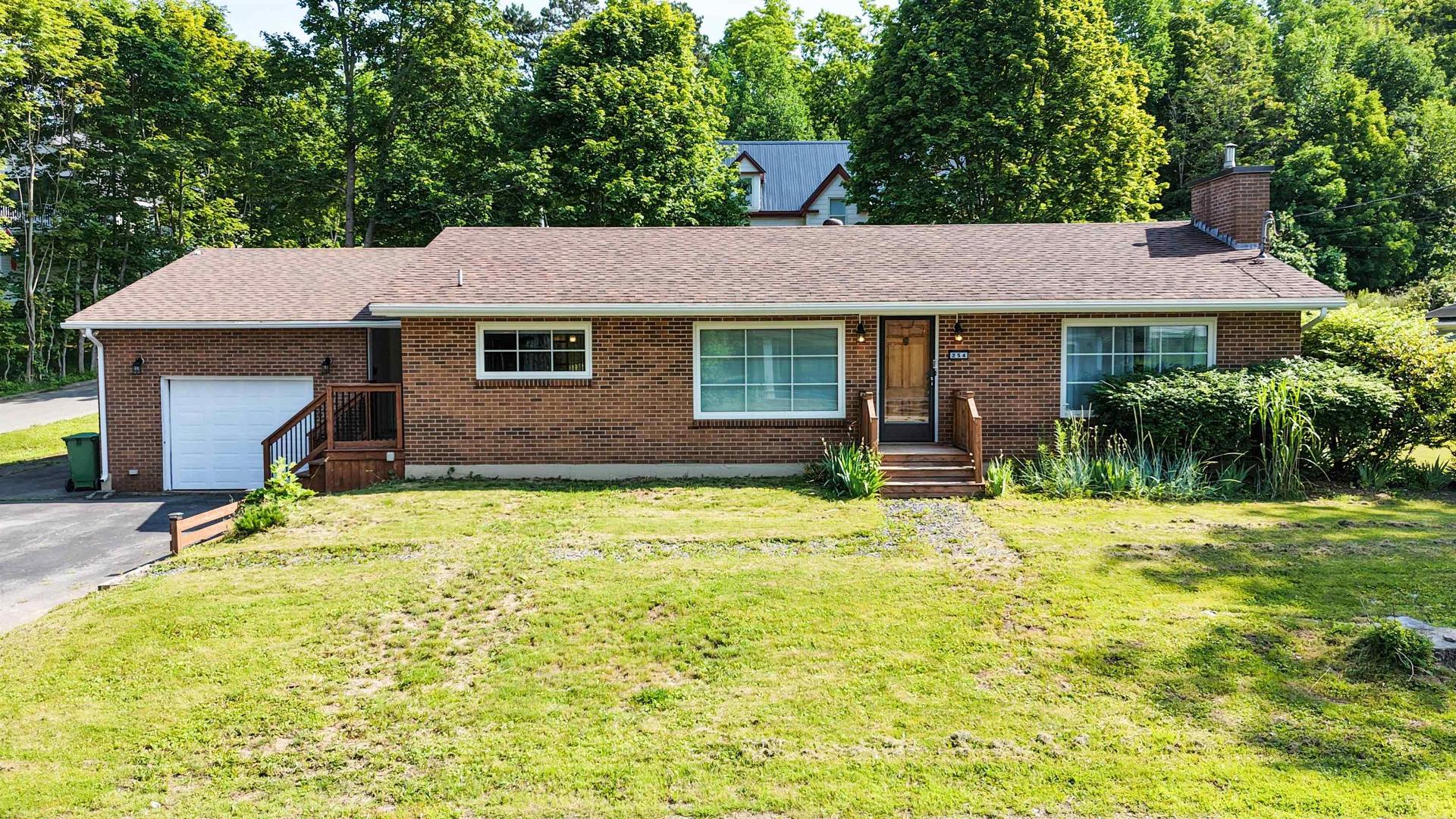 254 George Street, New Glasgow, NS