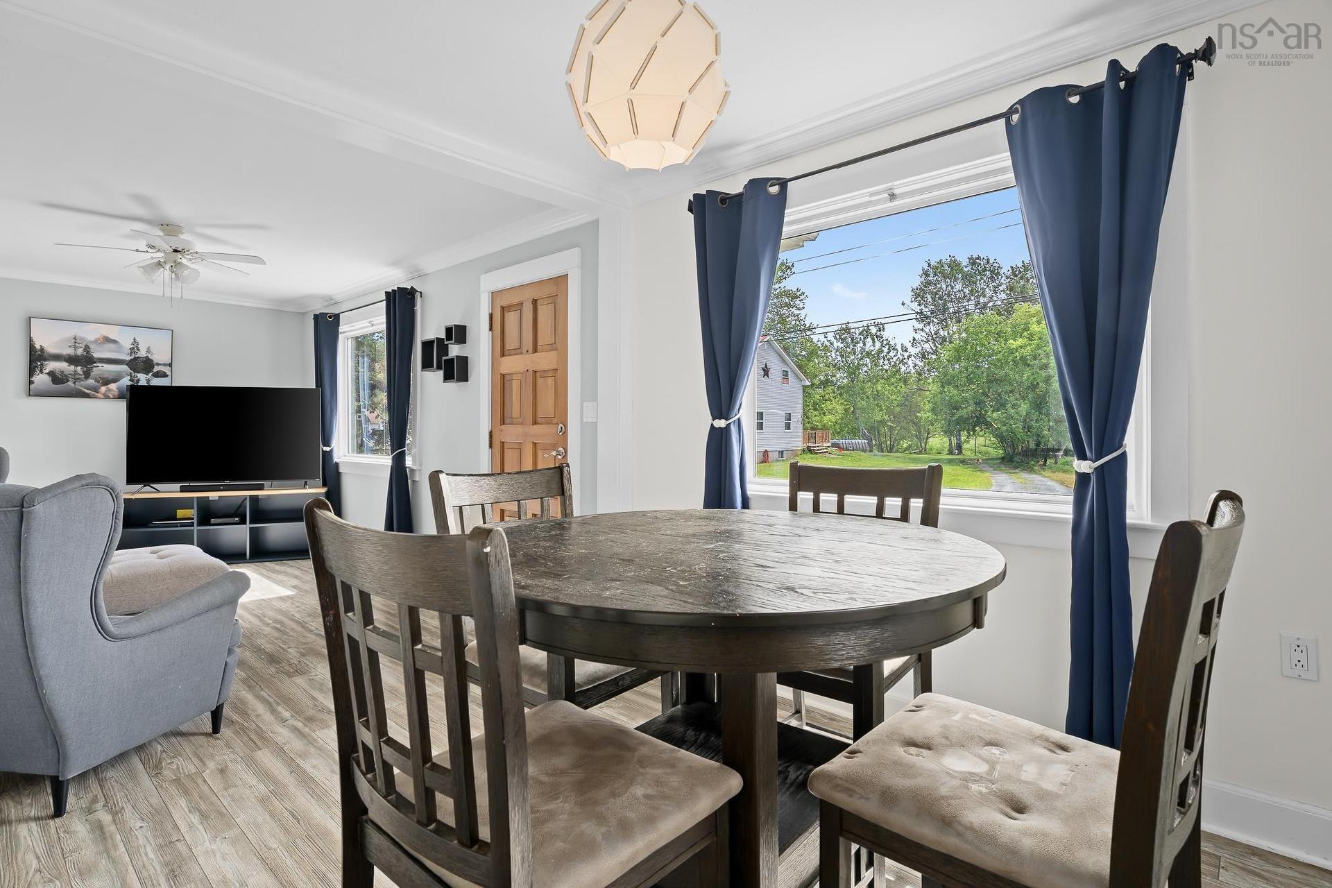 42 Asquith Avenue, Stewiacke, NS - Indoor Photo Showing Dining Room