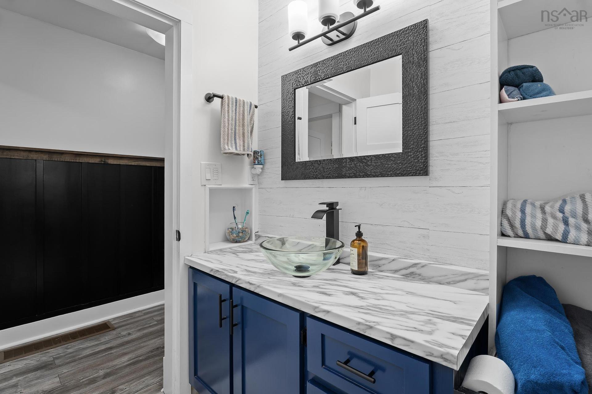 42 Asquith Avenue, Stewiacke, NS - Indoor Photo Showing Bathroom