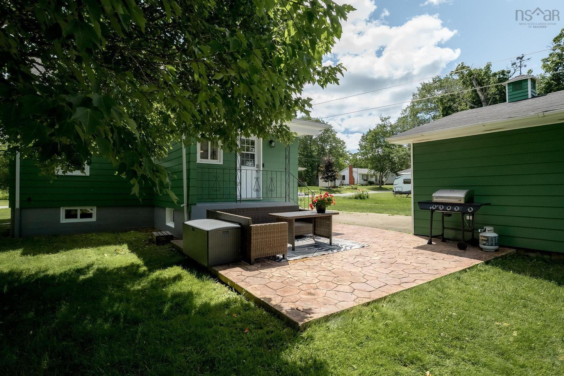 42 Asquith Avenue, Stewiacke, NS - Outdoor