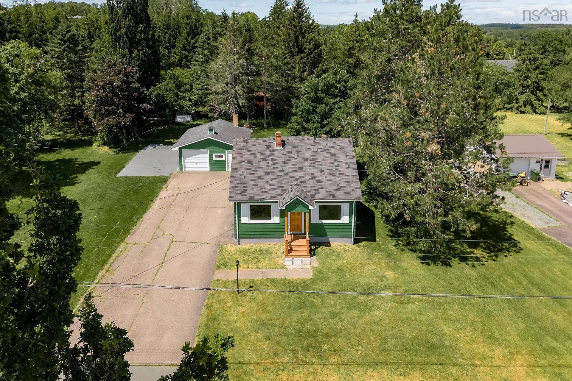 42 Asquith Avenue, Stewiacke, NS - Outdoor