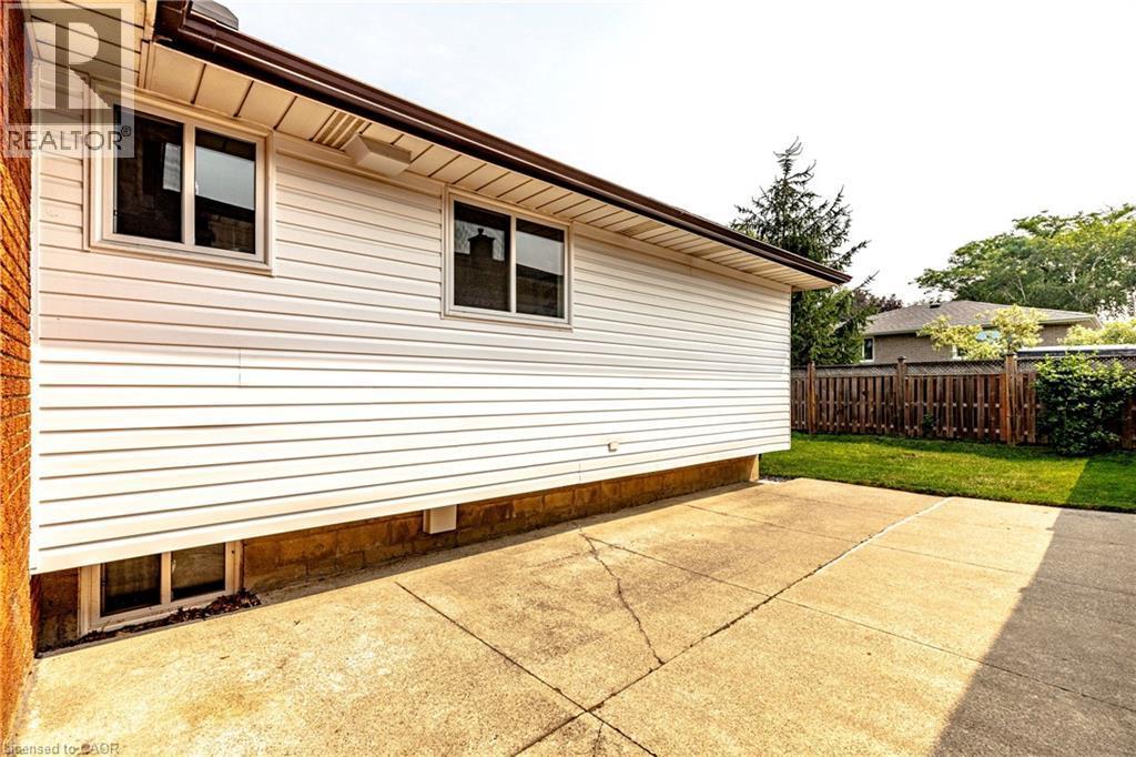85 Lavina Crescent, Hamilton, ON - Outdoor With Exterior