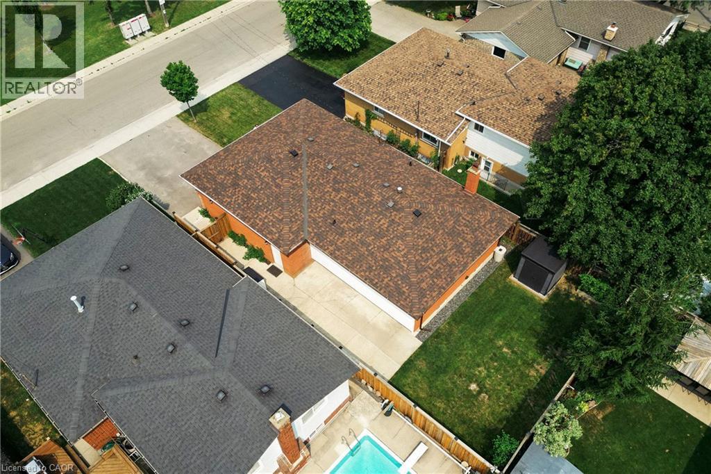 85 Lavina Crescent, Hamilton, ON - Outdoor