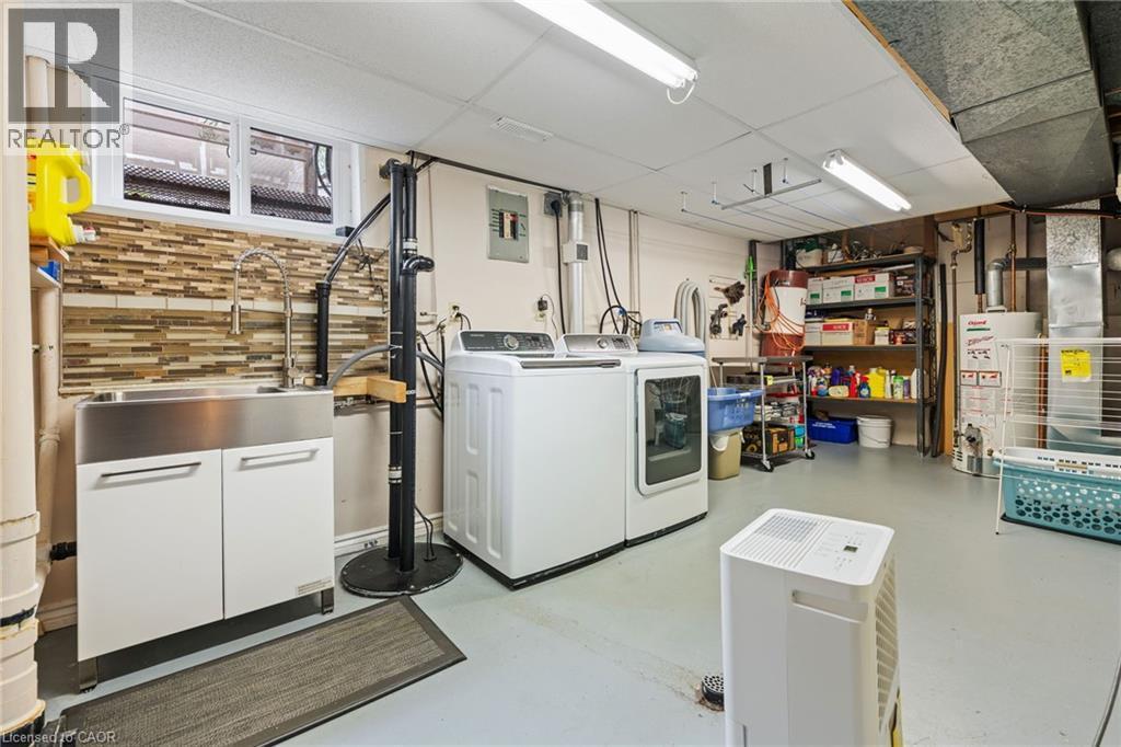 7 Thomson Road, Simcoe, ON - Indoor Photo Showing Laundry Room