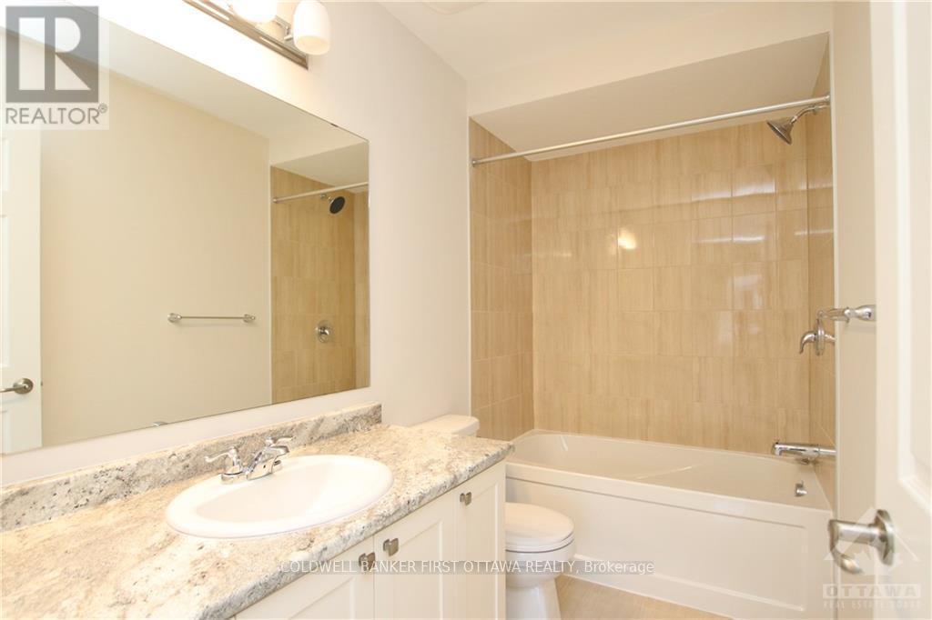 Imported from oreb - 236 Atima Circle, Ottawa, ON - Indoor Photo Showing Bathroom