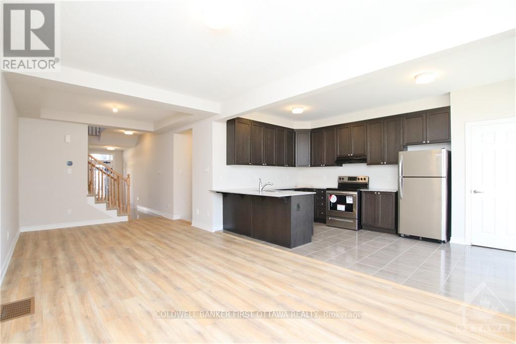 Imported from oreb - 236 Atima Circle, Ottawa, ON - Indoor Photo Showing Kitchen