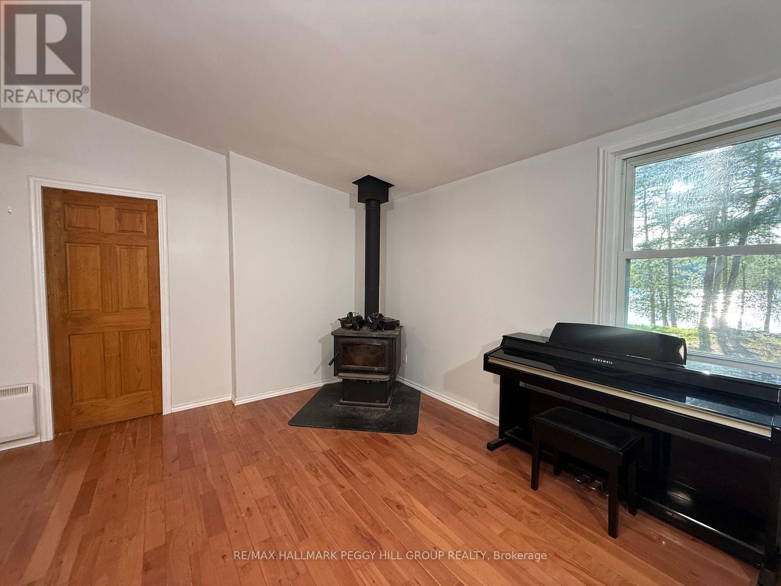 8863 Highway 17 E, Calvin, ON - Indoor Photo Showing Other Room