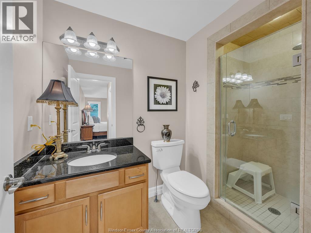 2425 Skinner, Lasalle, ON - Indoor Photo Showing Bathroom