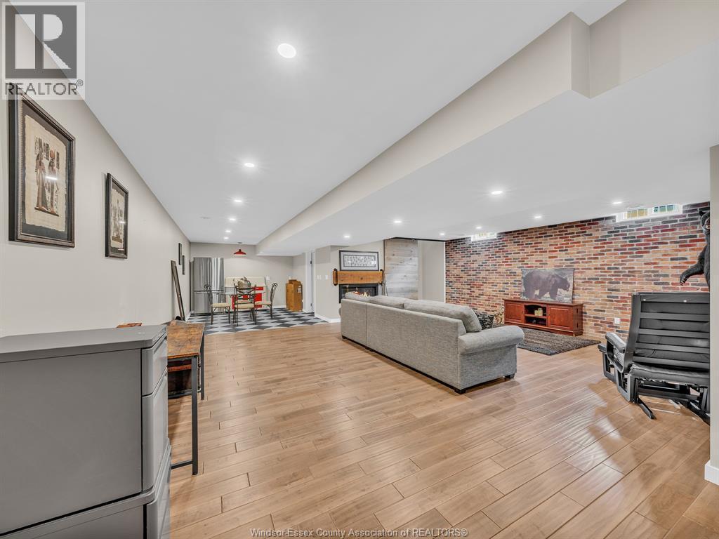 2425 Skinner, Lasalle, ON - Indoor Photo Showing Other Room