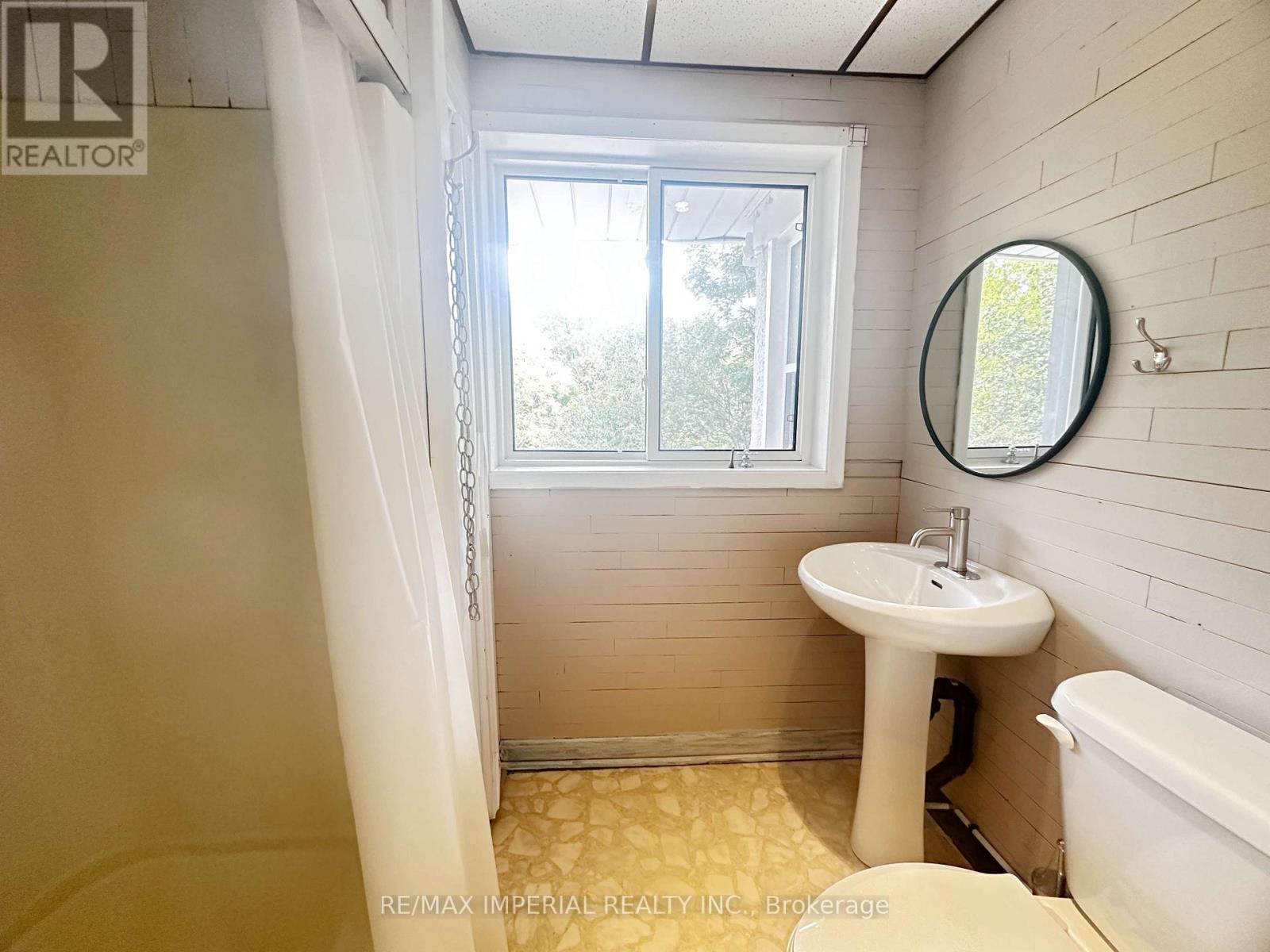 1765 Appleview Road, Pickering, ON - Indoor Photo Showing Bathroom