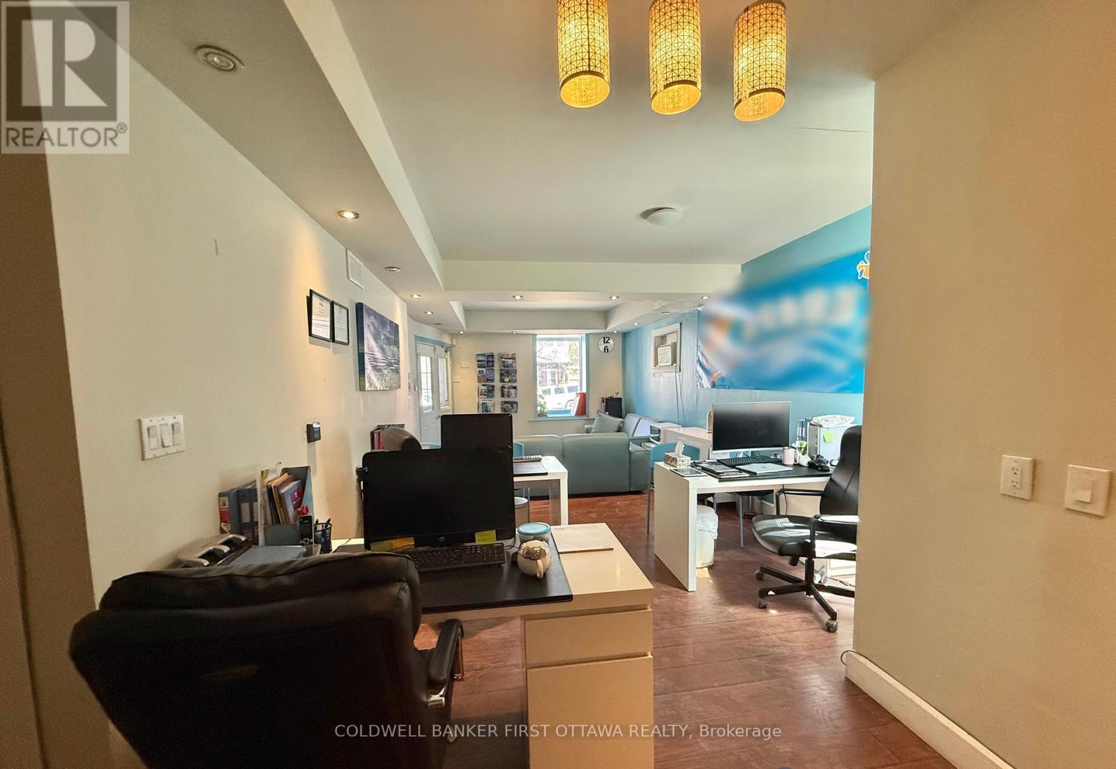 880 Somerset Street W, Ottawa, ON