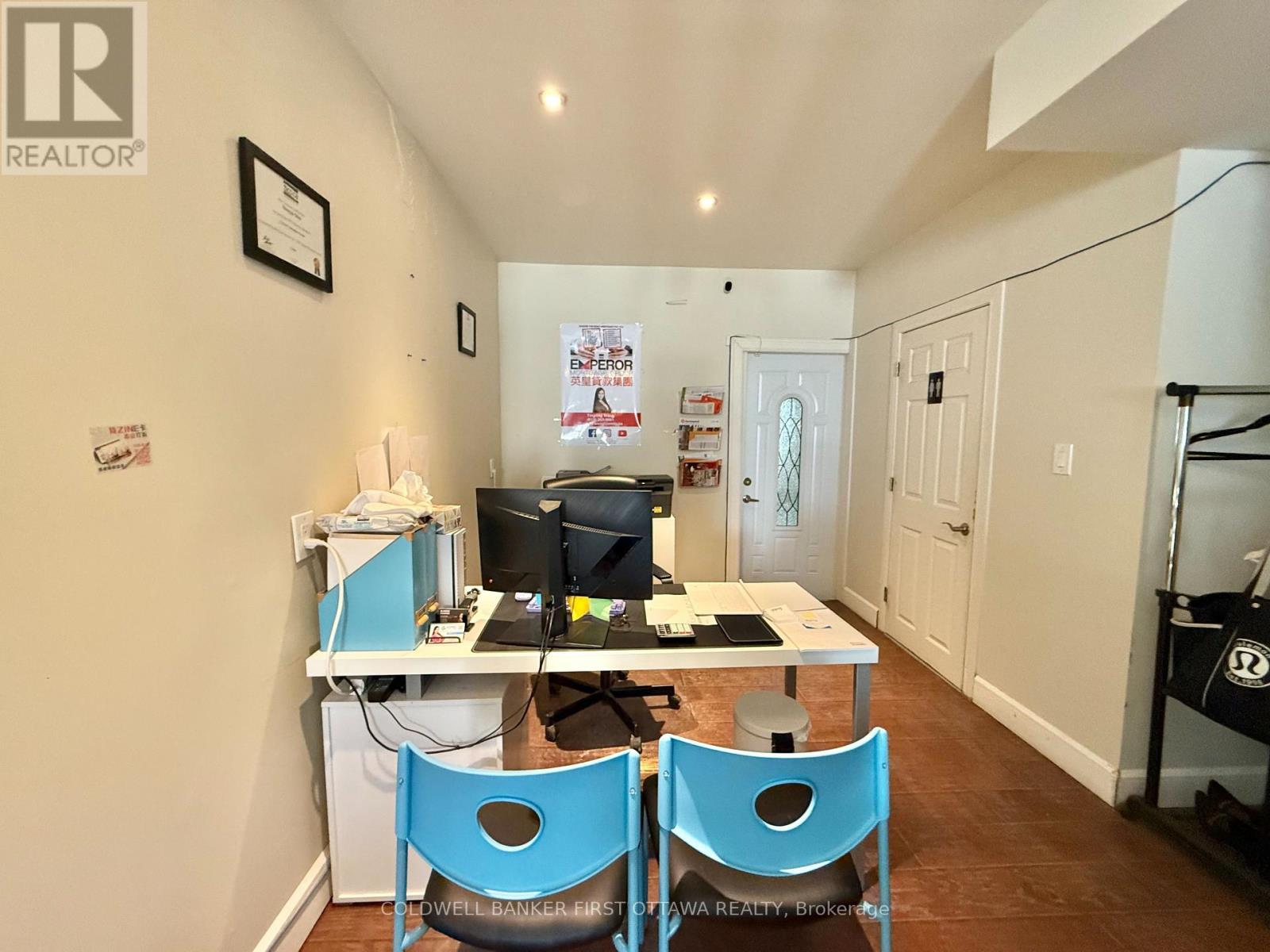 880 Somerset Street W, Ottawa, ON