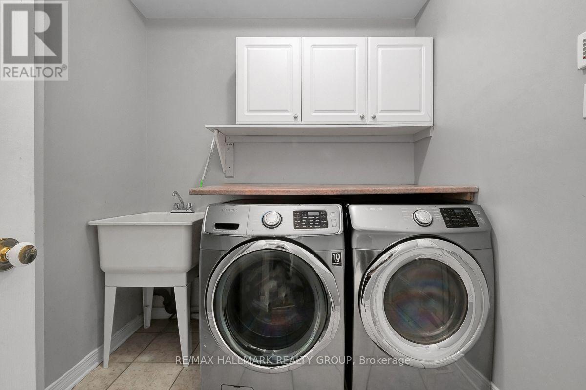 55 Maple Stand Way, Ottawa, ON - Indoor Photo Showing Laundry Room