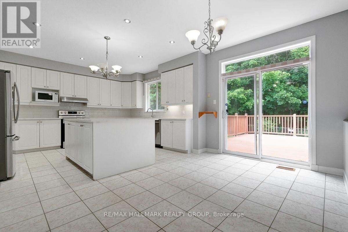 55 Maple Stand Way, Ottawa, ON - Indoor Photo Showing Kitchen