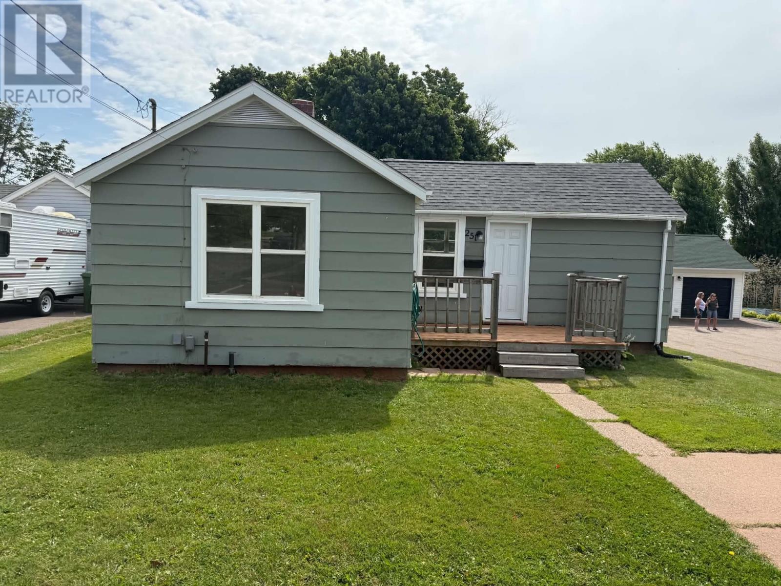 251 Granville Street, Summerside, PE - Outdoor