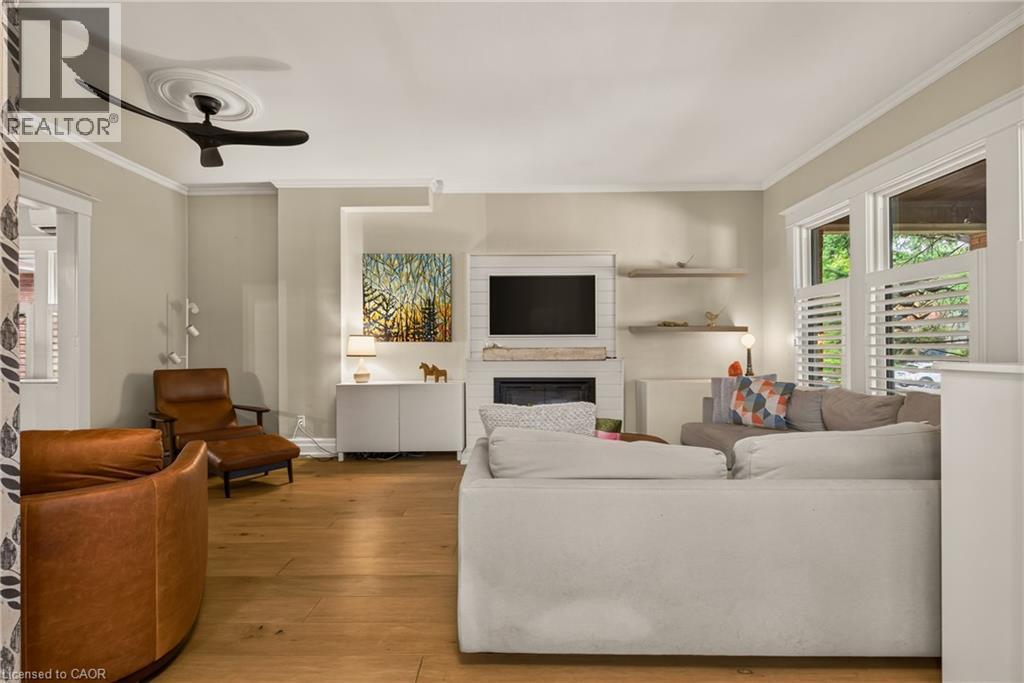 61 Mountain Avenue, Hamilton, ON - Indoor Photo Showing Living Room With Fireplace