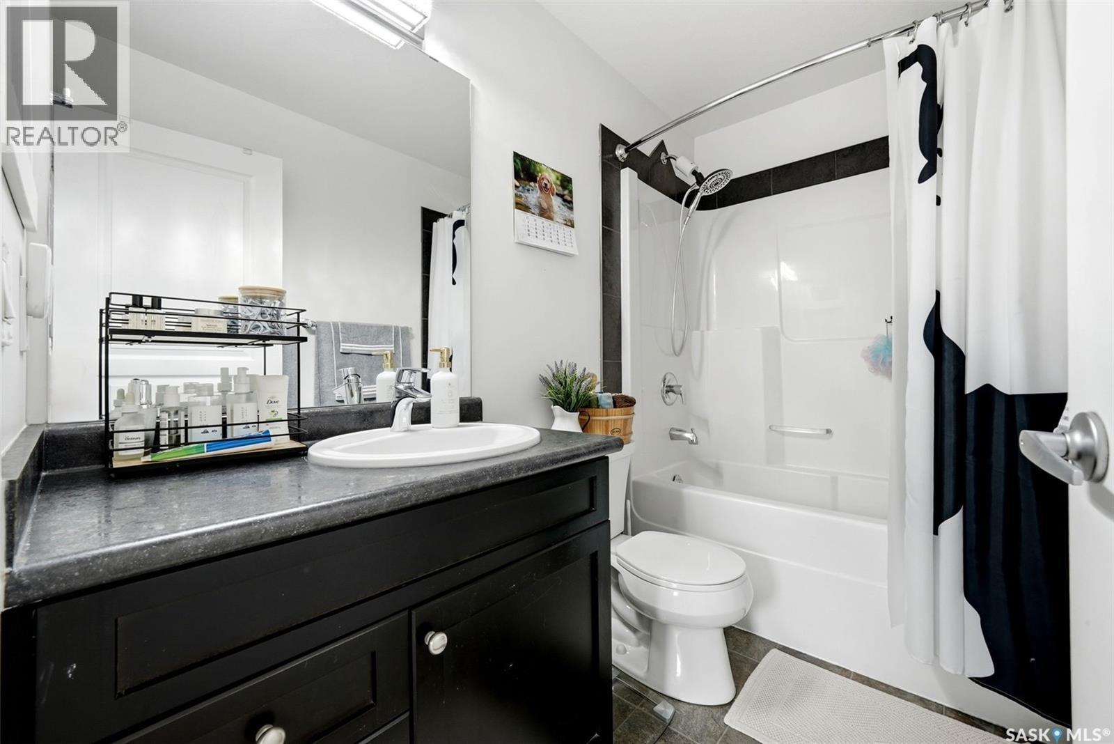 4550 Green Poplar Lane, Regina, SK - Indoor Photo Showing Bathroom