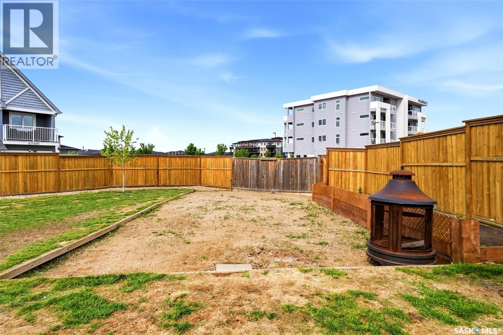 4550 Green Poplar Lane, Regina, SK - Outdoor