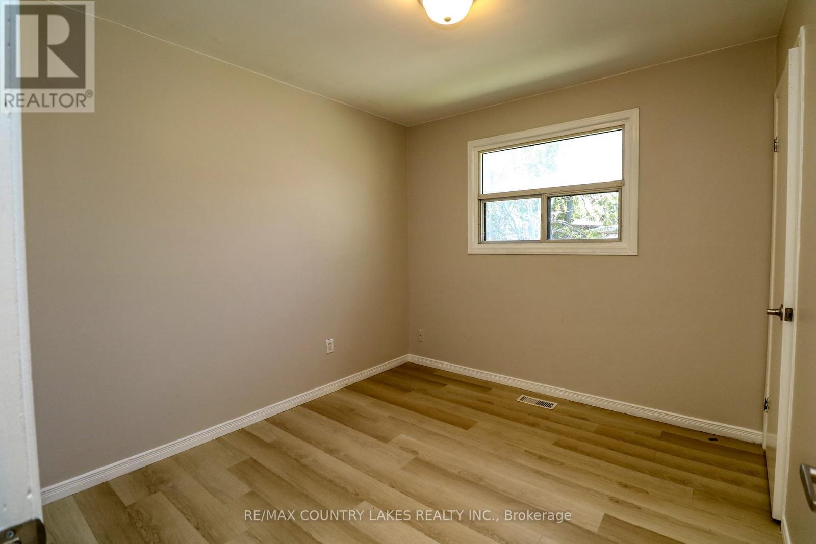 25035/7 Maple Beach Road, Brock, ON - Indoor Photo Showing Other Room