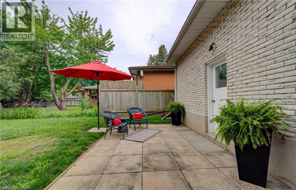 163 Lynnbrook Crescent, Waterloo, ON - Outdoor