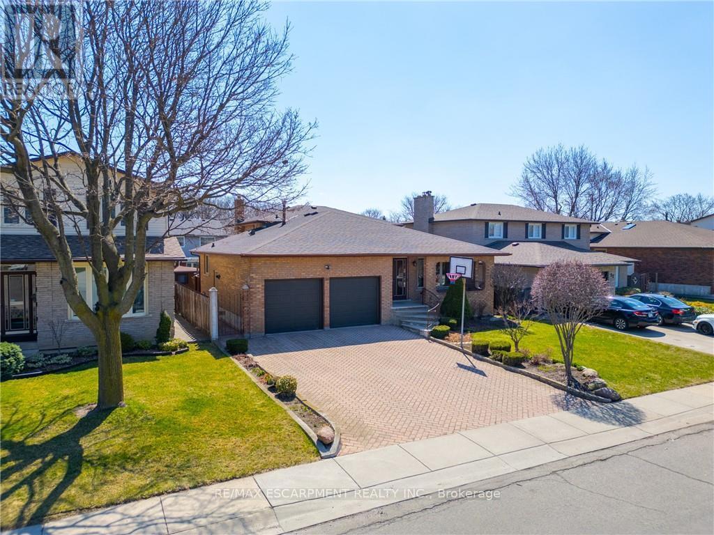 36 Skylark Drive, Hamilton, ON - Outdoor