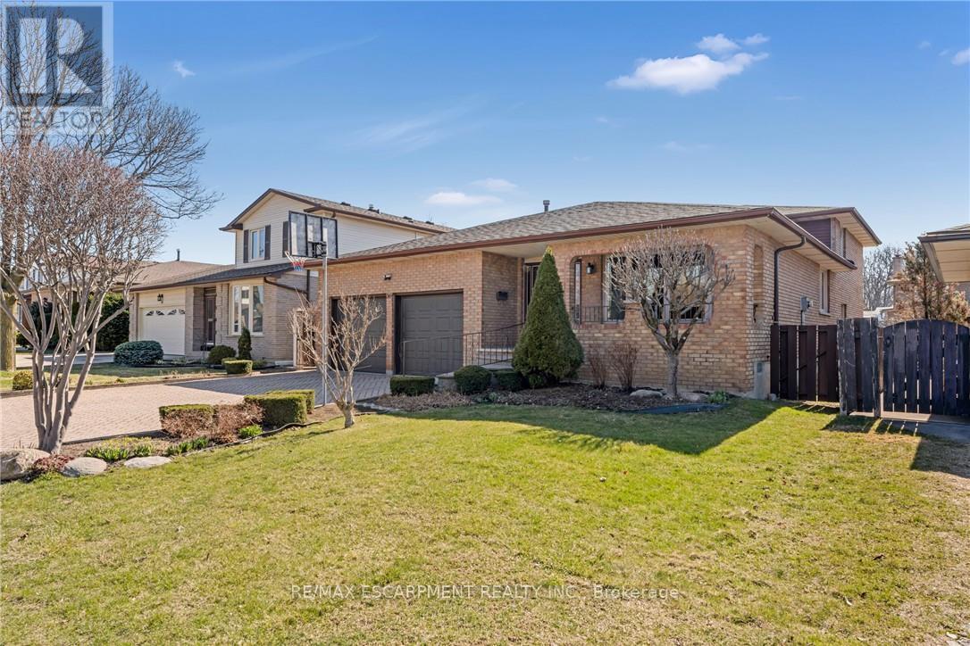 36 Skylark Drive, Hamilton, ON - Outdoor