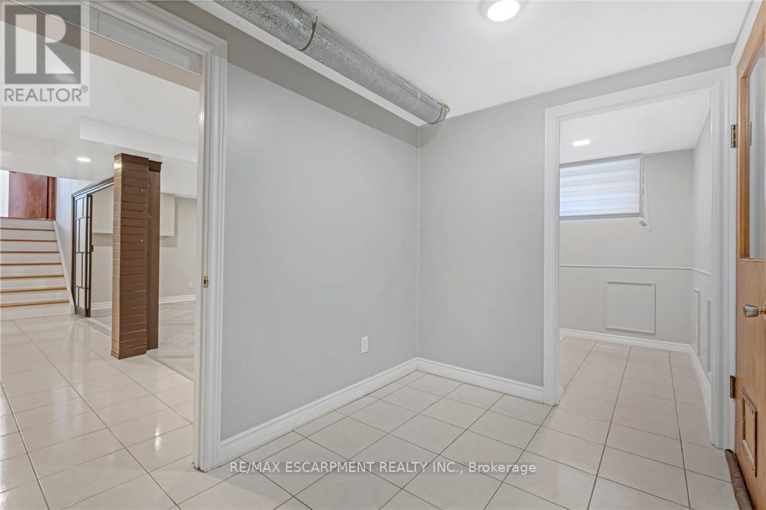 36 Skylark Drive, Hamilton, ON - Indoor Photo Showing Other Room
