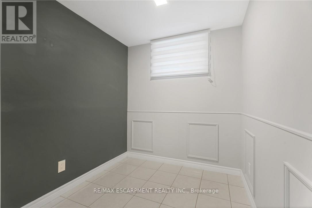 36 Skylark Drive, Hamilton, ON - Indoor Photo Showing Other Room
