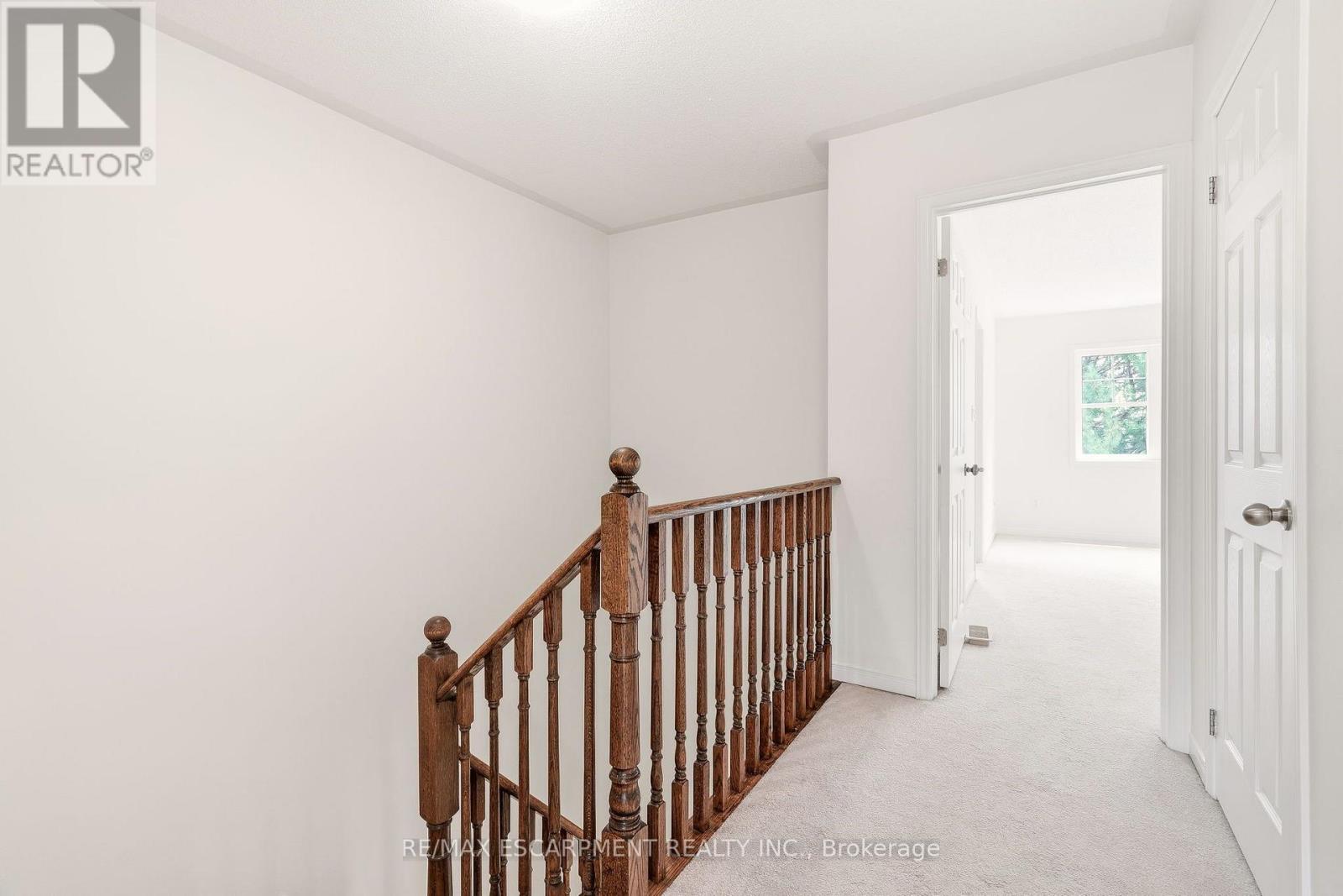 215 Nisbet Boulevard, Hamilton, ON - Indoor Photo Showing Other Room