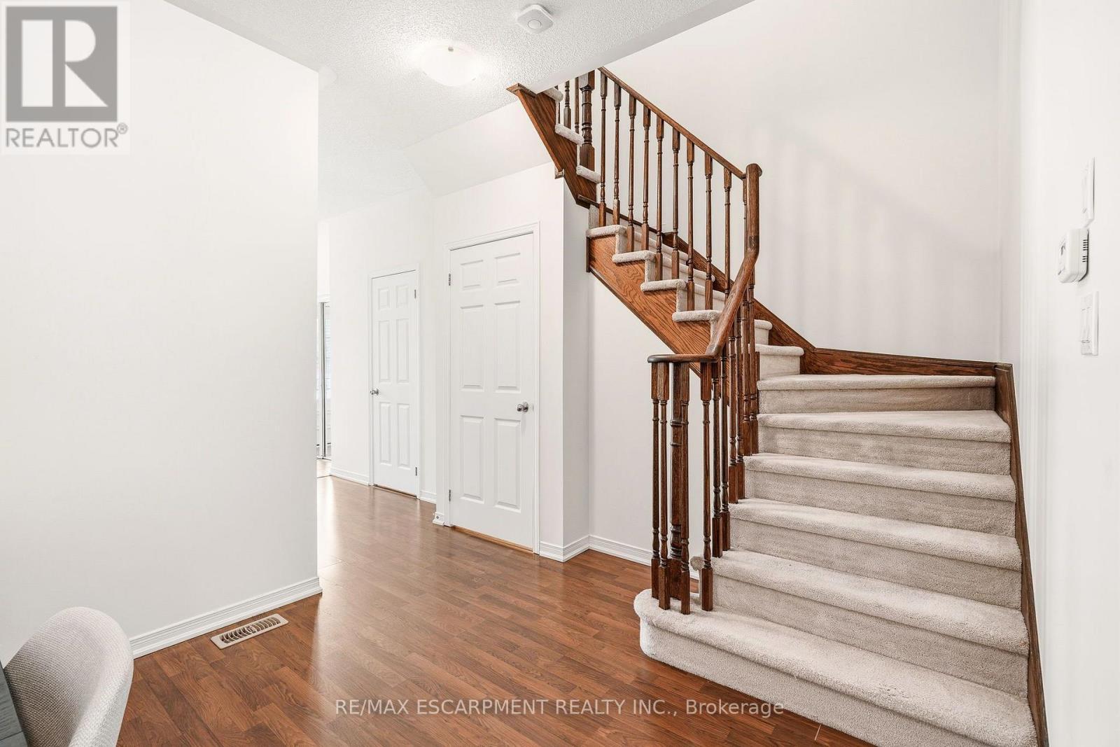 215 Nisbet Boulevard, Hamilton, ON - Indoor Photo Showing Other Room