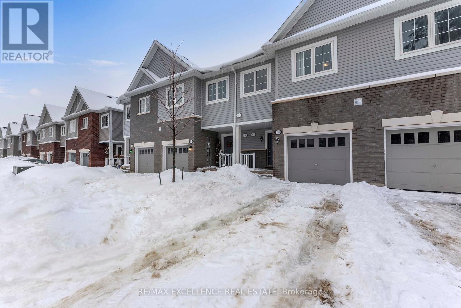 138 Winters Way, Shelburne, ON - Outdoor With Facade