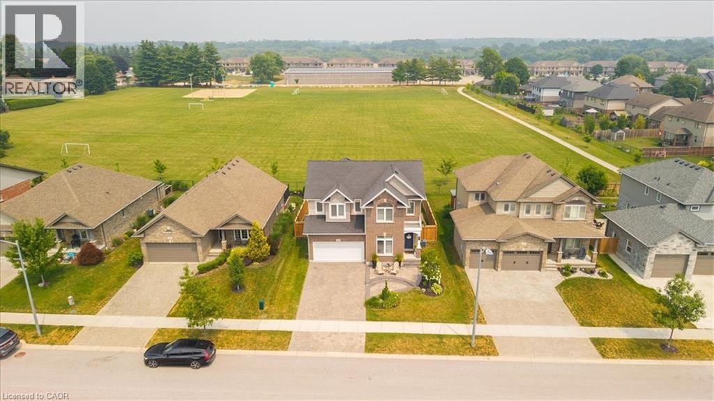 Contemporary two-story residence featuring a brick and siding exterior - 87 Boyd Boulevard, Thamesford, ON - Outdoor With Facade With View