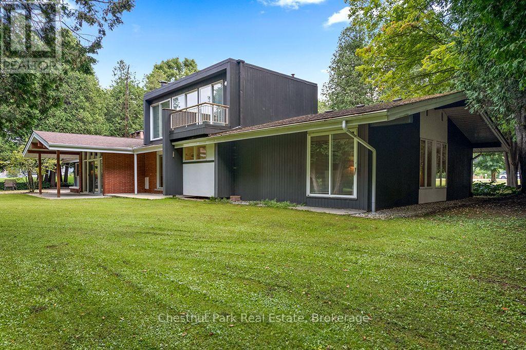 403123 Grey 4 Road, West Grey, ON - Outdoor With Deck Patio Veranda