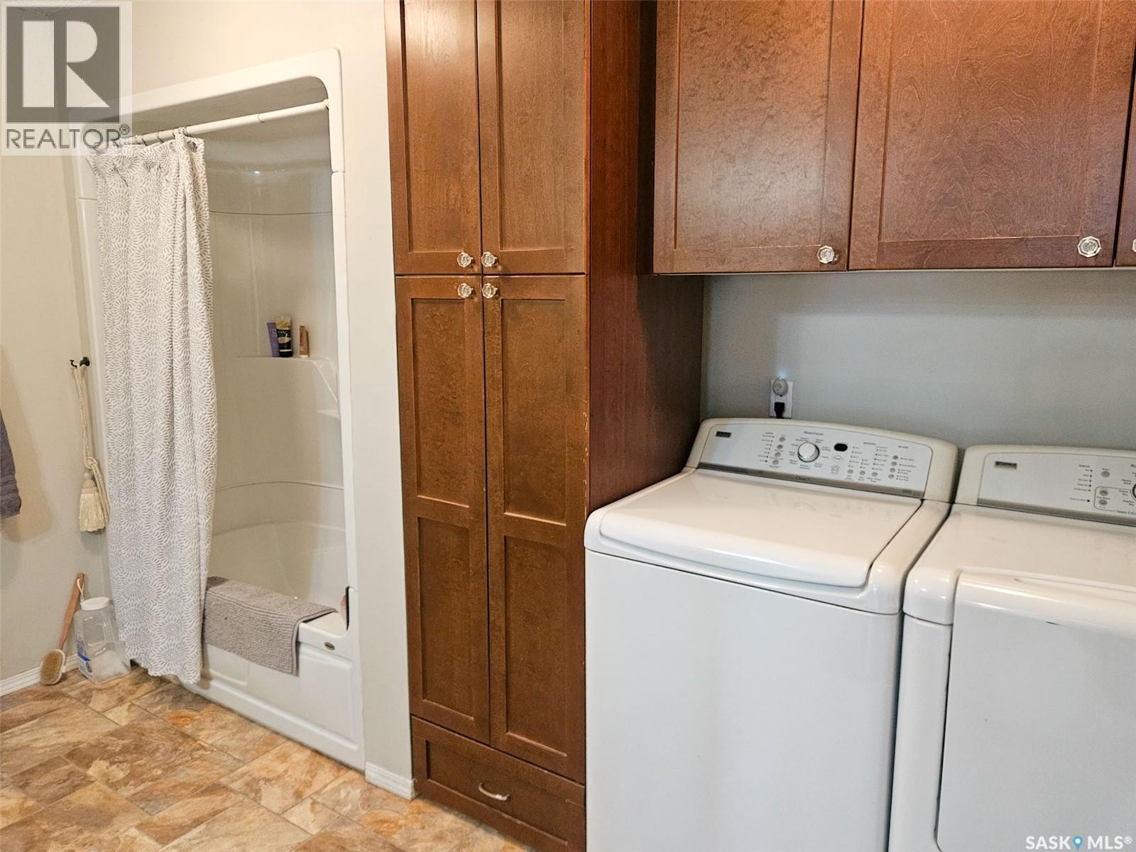 59 Snedden Crescent, Maple Bush Rm No. 224, SK - Indoor Photo Showing Laundry Room