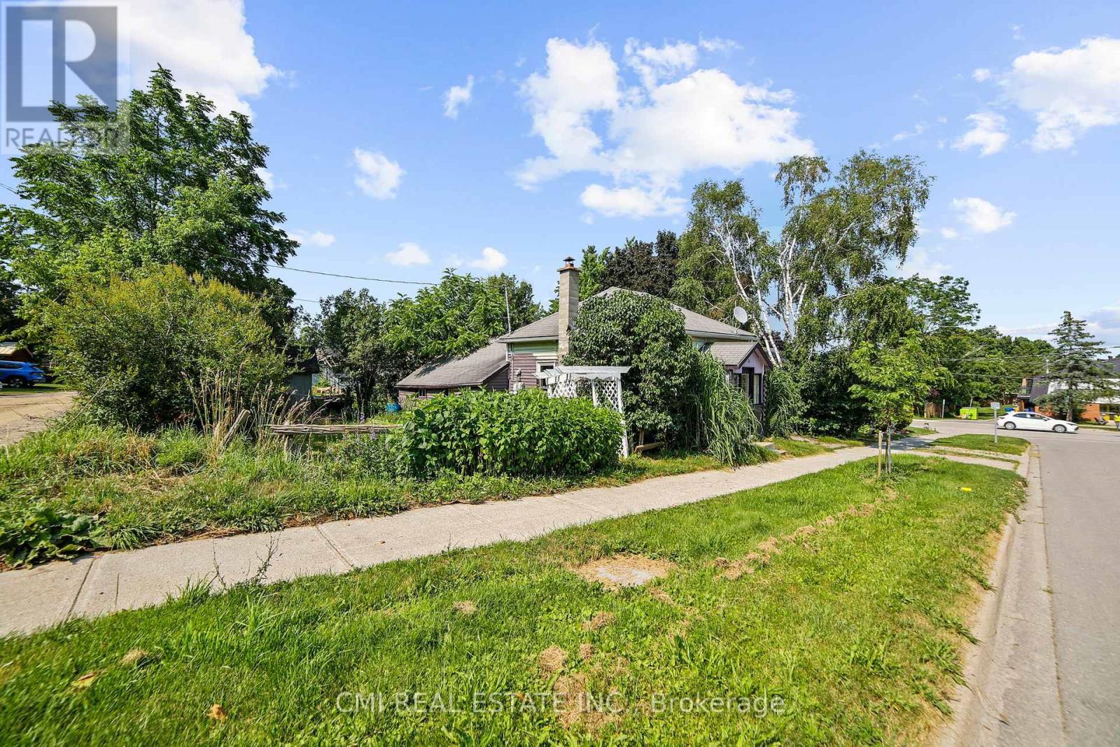 120 Second Avenue E, Shelburne, ON - Outdoor