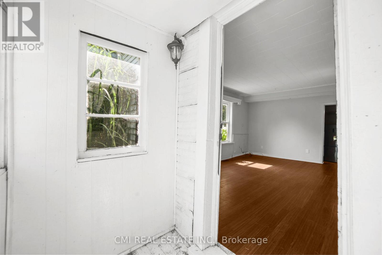 120 Second Avenue E, Shelburne, ON - Indoor Photo Showing Other Room
