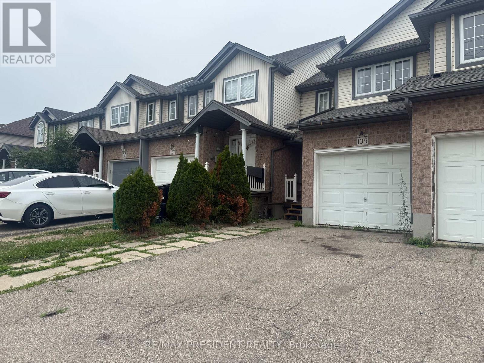 135 Activa Avenue, Kitchener, ON - Outdoor With Facade