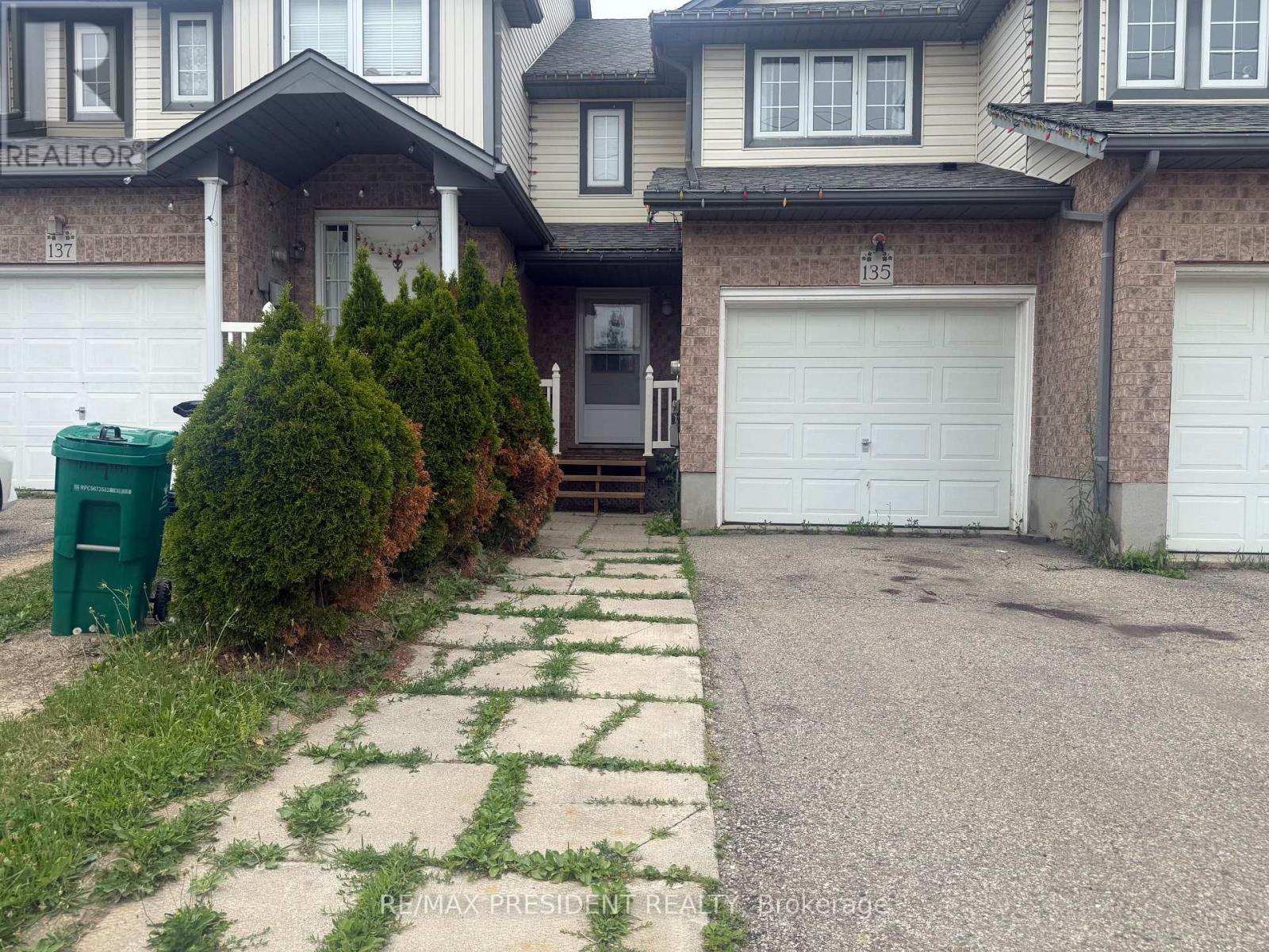 135 Activa Avenue, Kitchener, ON - Outdoor With Facade