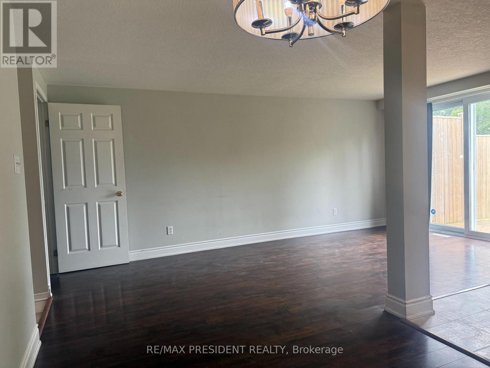 135 Activa Avenue, Kitchener, ON - Indoor Photo Showing Other Room
