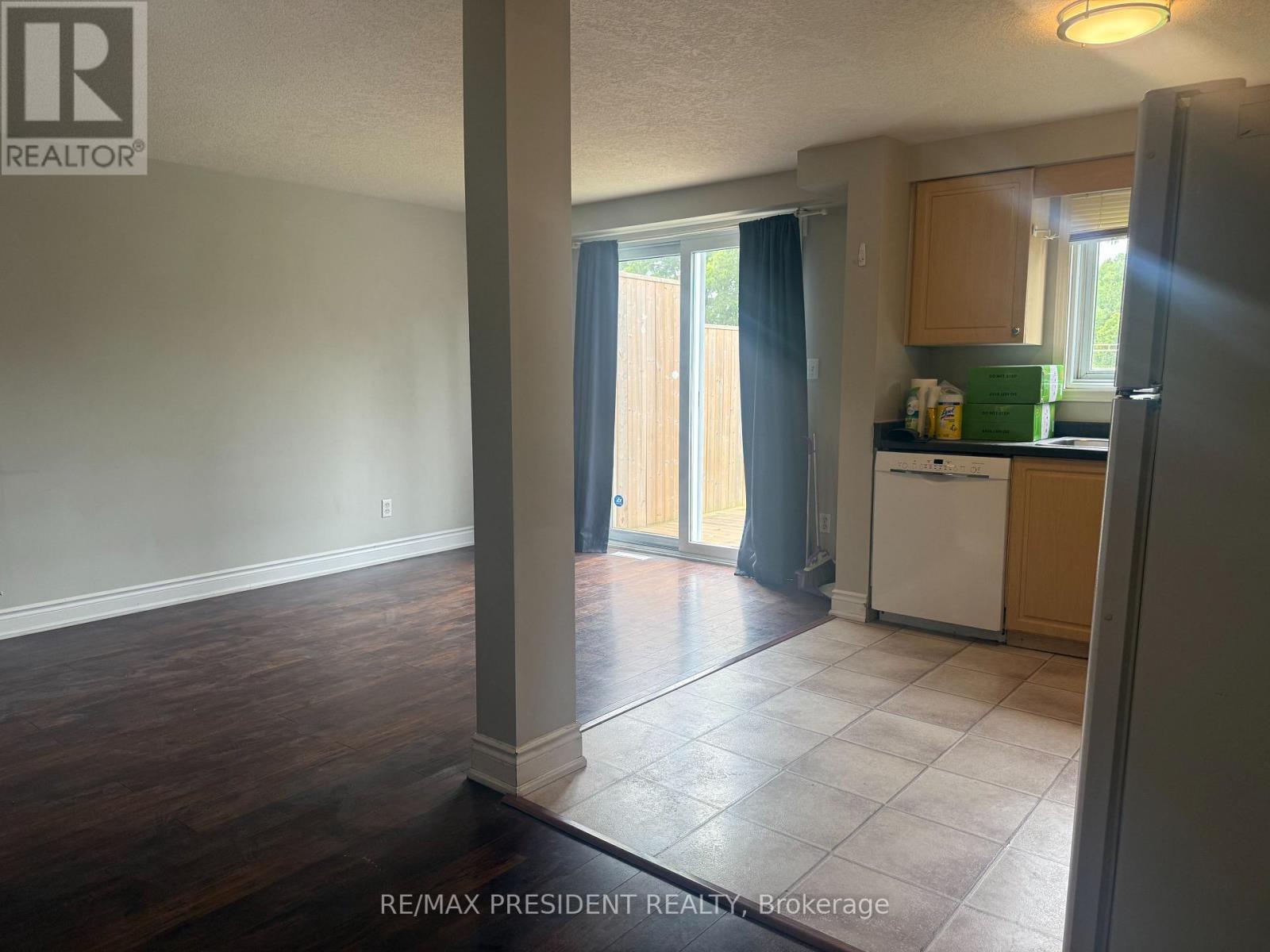 135 Activa Avenue, Kitchener, ON - Indoor