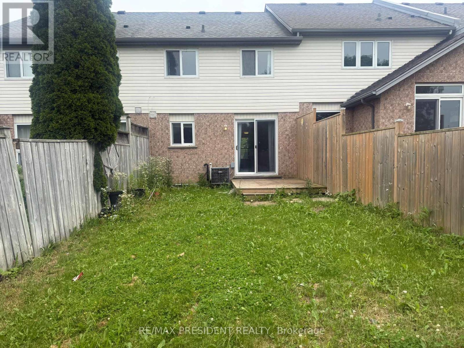 135 Activa Avenue, Kitchener, ON - Outdoor With Exterior