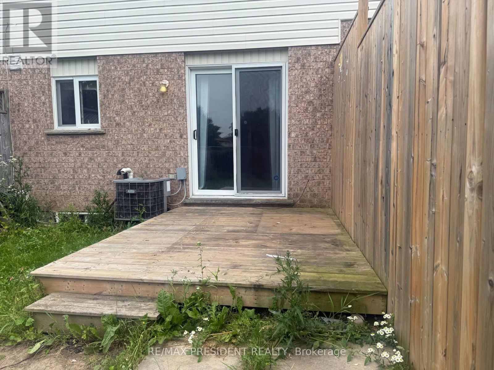 135 Activa Avenue, Kitchener, ON - Outdoor With Exterior