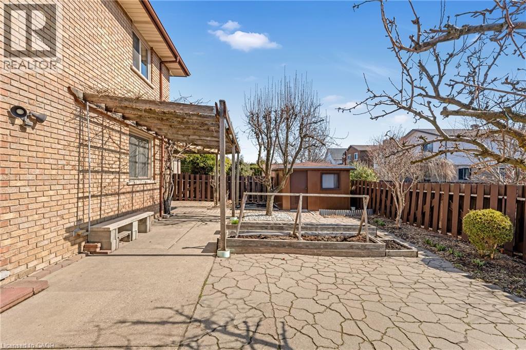 36 Skylark Drive, Hamilton, ON - Outdoor