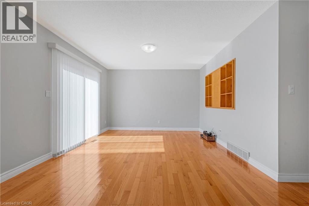 36 Skylark Drive, Hamilton, ON - Indoor Photo Showing Other Room