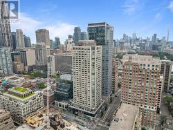 704 - 155 YORKVILLE AVENUE Toronto, ON M5R 0B4