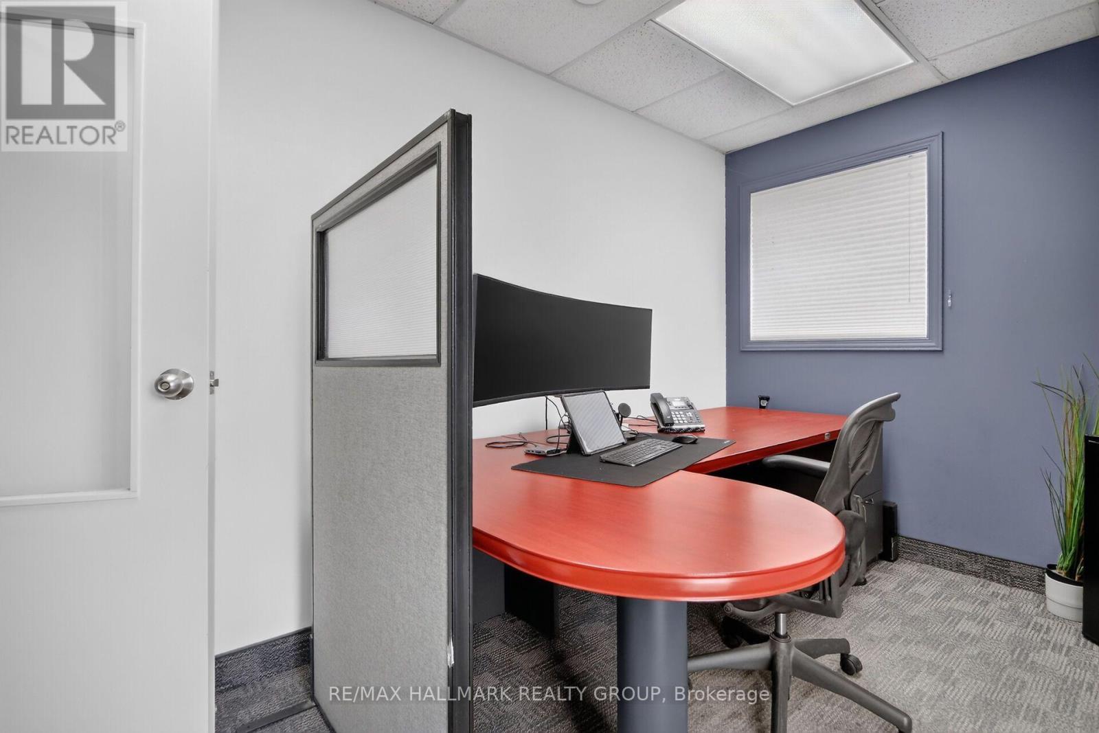 818 Boyd Avenue, Ottawa, ON